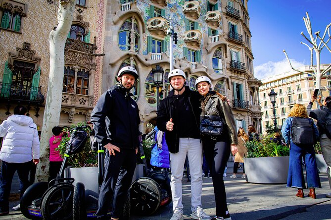 Gran Gaudi - 3H Segway tour - Stop 1: Torre Romana area (4th century) and learning the city’s layers fast