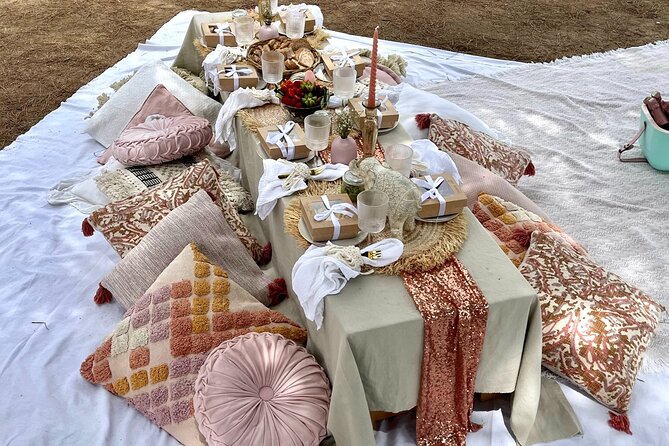 Group / Hen Party Picnic - What You’ll Actually Eat (and Drink) on the Picnic Table