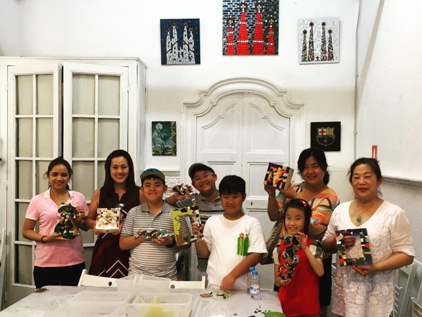 Guided Gaudí’s Trencadís Mosaic Workshop in Barcelona - Instructor support and the studio vibe that keeps it fun