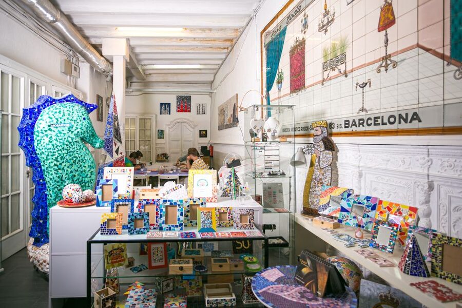 Guided Gaudí’s Trencadís Mosaic Workshop in Barcelona - Price and what you really get for $35