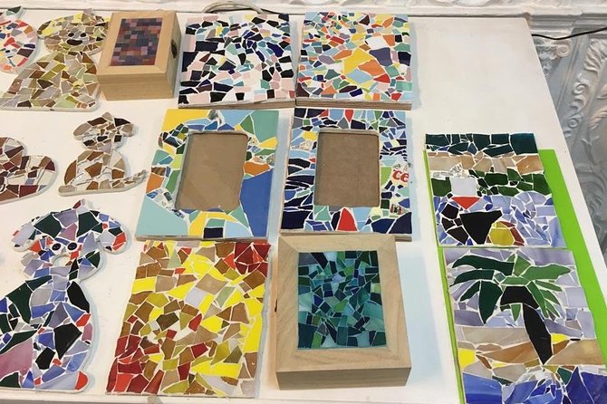 Guided Gaudí Trencadís Mosaic Workshop in Barcelona 2 Hours - What you’ll create: frames, boxes, animal figures, and your own layout