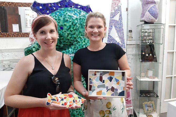 Guided Gaudí Trencadís Mosaic Workshop in Barcelona 2 Hours - The hands-on flow: from choosing your seat to making your cuts