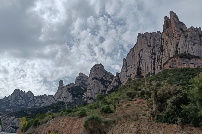 Half Day Private Montserrat Tour - Photo Stops and Scenic Flexibility (Without the Bus Chaos)