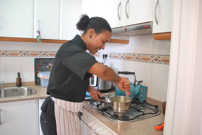 Hands-on Fideua or Paella Class in Barcelona in a Local's Home - Key highlights you’ll feel in the kitchen