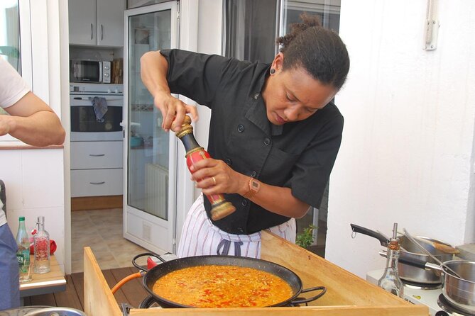 Hands-on Fideua or Paella Class in Barcelona in a Local's Home - Value check: $179 for a technique lesson plus the meal