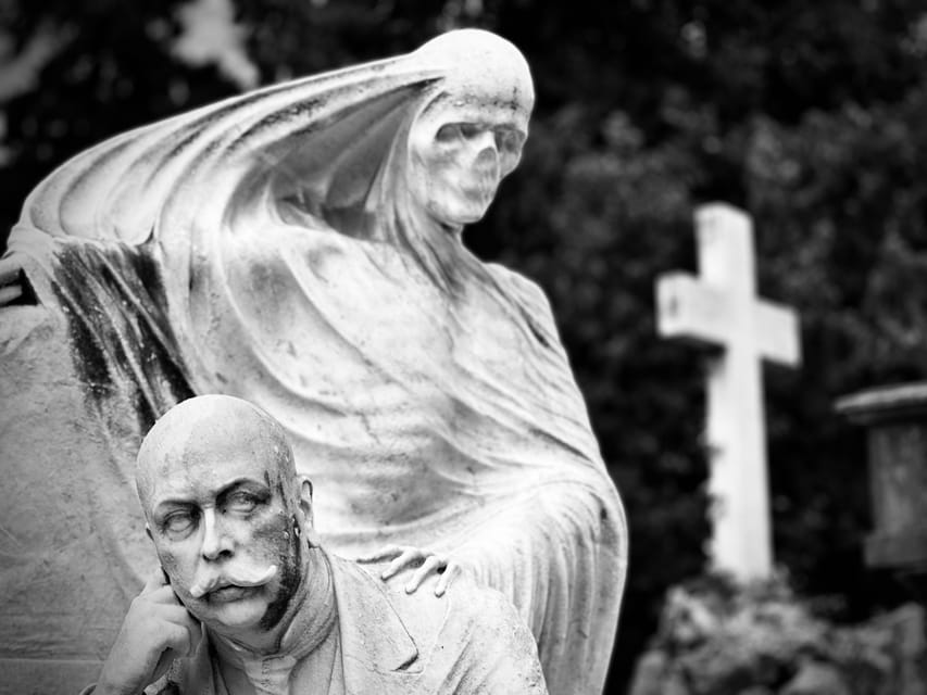 Hidden Barcelona: Montjuïc Cemetery Walking Tour - Cementiri de Montjuïc: giant mausoleums, angels, skeletons, and the best sea views