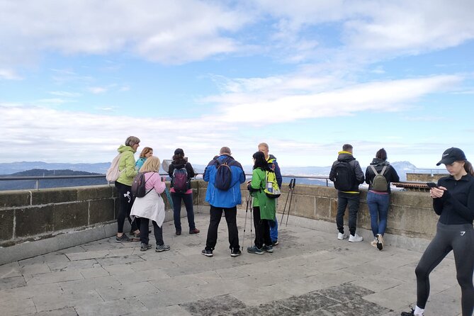 Hiking with the best views of Barcelona - The start at Baixador de Vallvidrera: easy meeting, small group feel