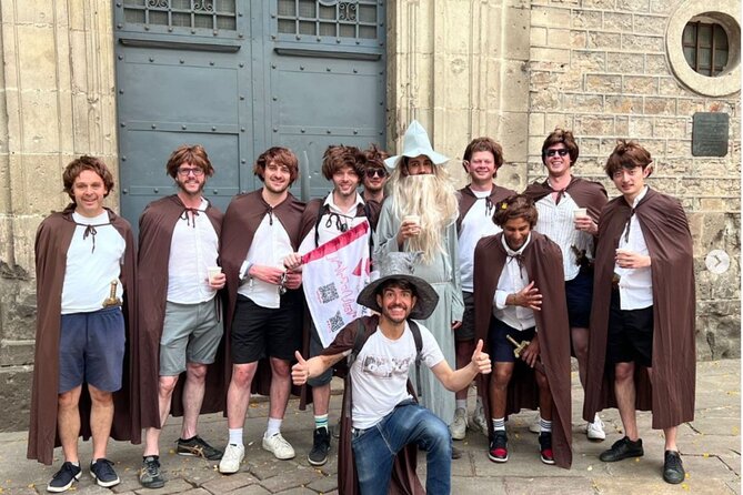HistARy: Guided tour of the Gothic Quarter with Augmented Reality - What you’ll actually do with the guide and AR