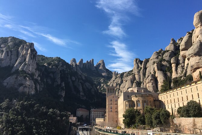 Historical Montserrat Half-Day Hiking Tour from Barcelona - Morning Pickup in Barcelona, Then Straight to Montserrat