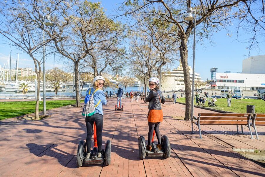 Intro Segway Tour Barcelona 1h - What to Bring (and What to Wear)