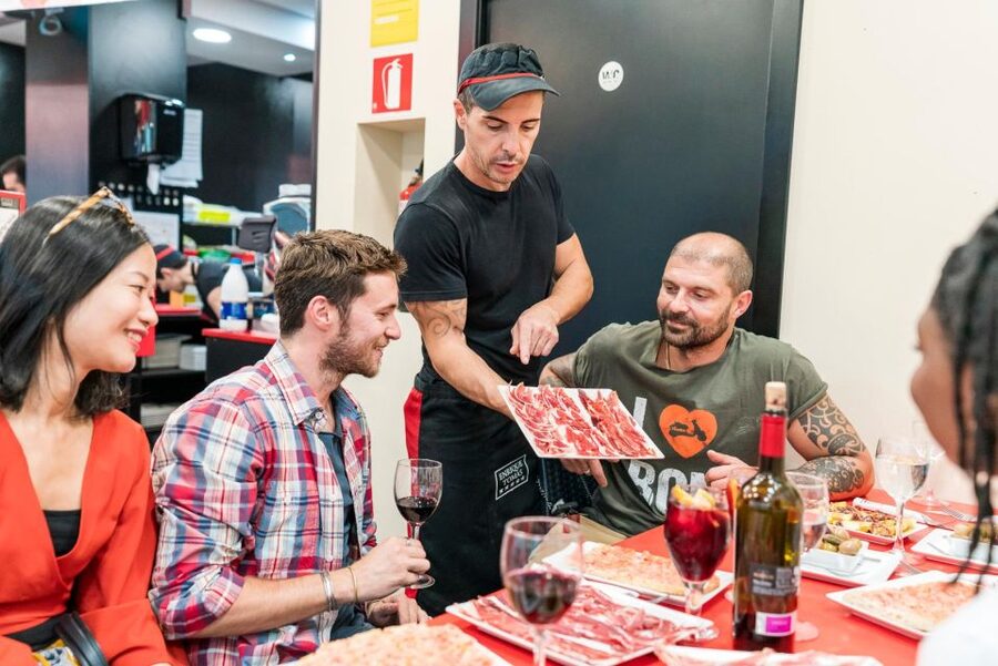 Jamón Experience Premium: Iberian Ham Tasting in Barcelona - Right Next to Sagrada Familia: Timing and Location That Make Sense