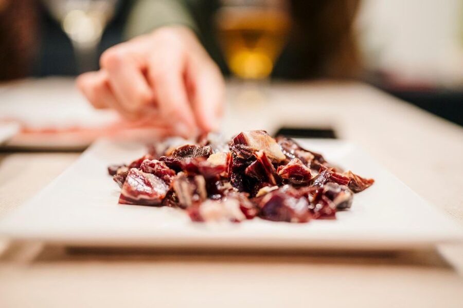 Jamón Experience Premium: Iberian Ham Tasting in Barcelona - Real-Time AI Translation and Language Support That Actually Helps