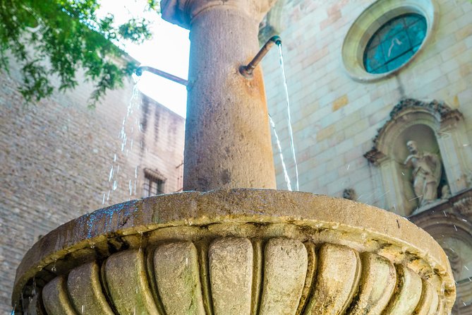 Jewish Walking Tour Barcelona by Expert Jewish Guide 2h - Why this Jewish Quarter walk feels different than a quick sightseeing loop