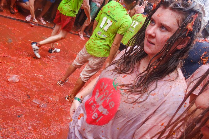 La Tomatina Day Trip from Barcelona with Ticket & Party Access - Fitness and Comfort: The Part You Should Not Skip
