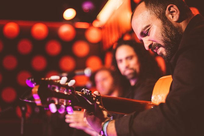 Los Tarantos Barcelona Flamenco Show Ticket - Drinks, tips, and the practical rhythm of the night