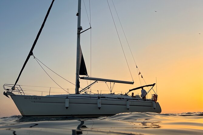 Marriage Proposal Boat Trip in Barcelona - Music and Mood: How the Playlist Becomes Your Moment