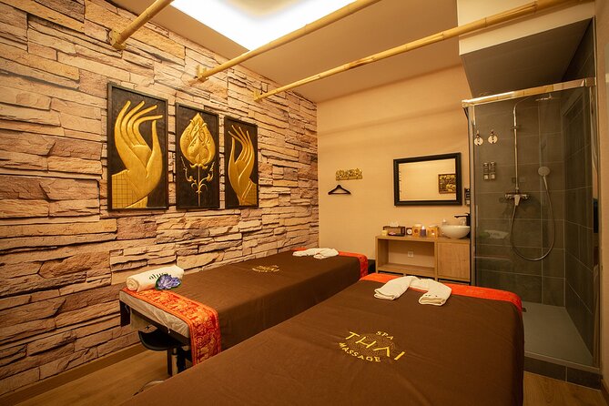 Massage of your choice of 60 min in the same room at THAI MASSAGE ALURA - The 60-minute flow: what happens during your session