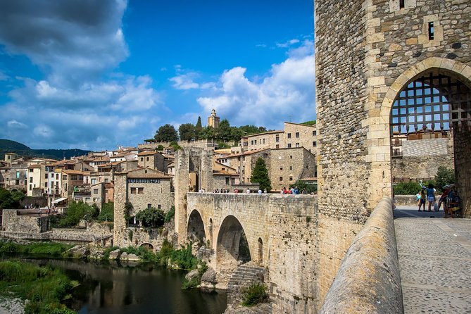 Medieval Three Villages Small Group Day Trip from Barcelona - Besalú walk: medieval bridge, monastery, and the mikveh