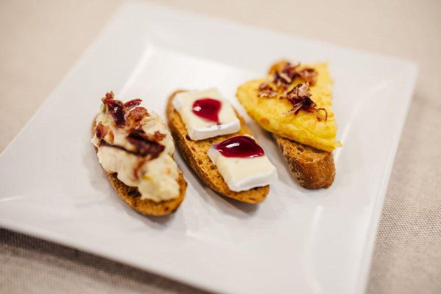 Menu Ibérico - Jamón & Cava near Sagrada Familia - Handy planning tips for timing your menu with Sagrada Familia