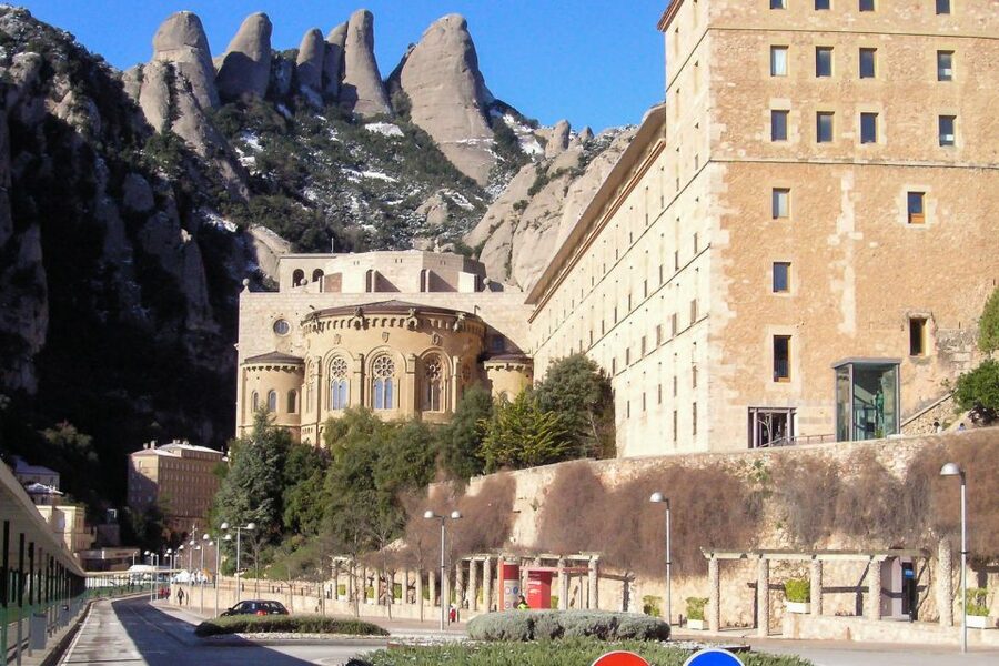 Montserrat: 6-Hour Tour with a Choice of 3 Levels of Hiking - Montserrat: More Than a Religious Stop