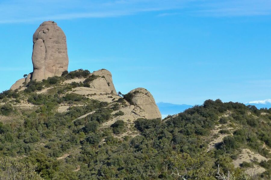 Montserrat: 6-Hour Tour with a Choice of 3 Levels of Hiking - Hotel pick-up in Barcelona and the private-car drive