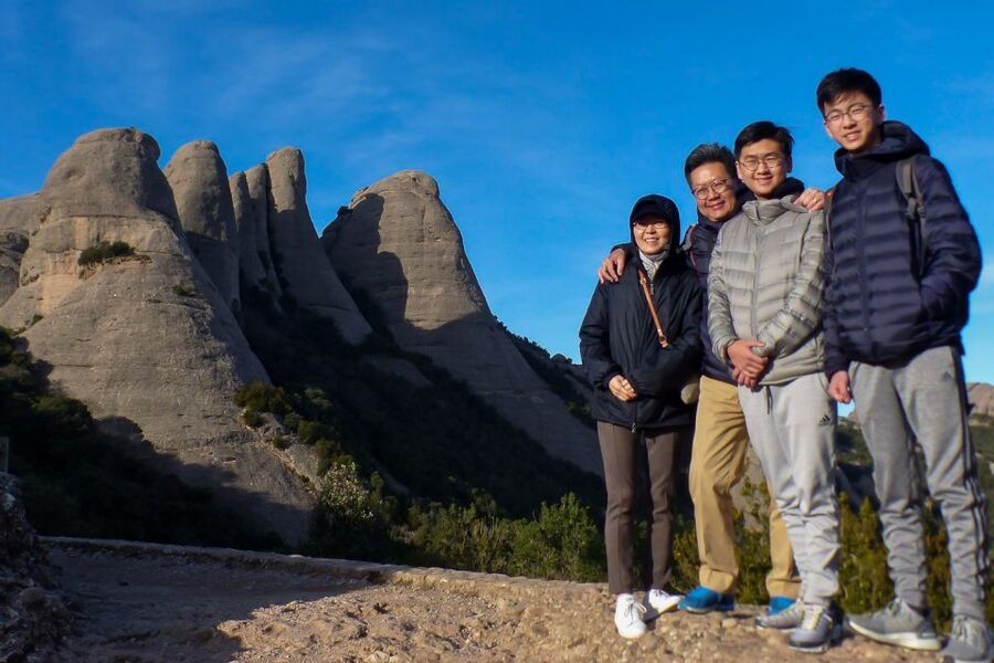 Montserrat: 6-Hour Tour with a Choice of 3 Levels of Hiking - Choosing one of three hike levels on Montserrat