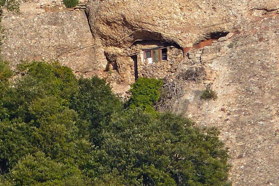 Montserrat: 6-Hour Tour with a Choice of 3 Levels of Hiking - Price and value: what $153 per person is really buying