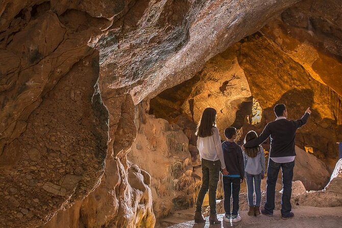 Montserrat & beyond private from Barcelona with different options - Winery upgrade or Montserrat caves: how to choose the right add-on