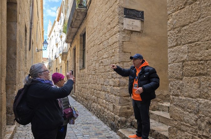 Montserrat, Girona & Costa Brava Small Group Tour with Pick-up - Pacing: how this 11-hour day avoids feeling like a factory line