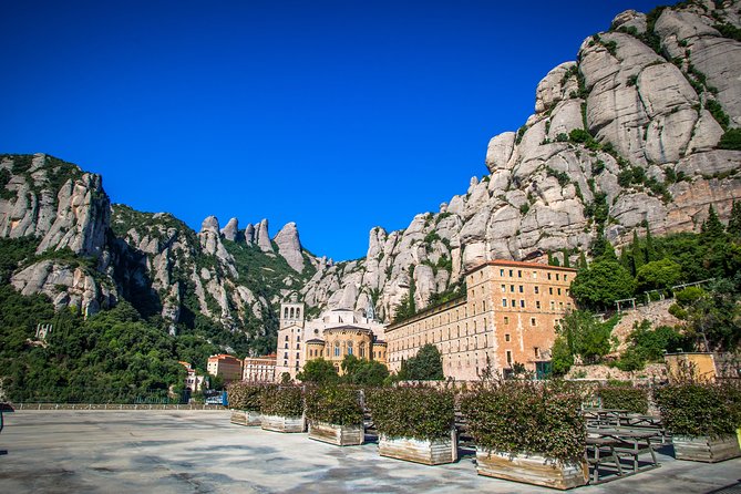 Montserrat Half Day Afternoon Tour from Barcelona - The Minivan Drive to Montserrat: Cable Car vs. Staying Put