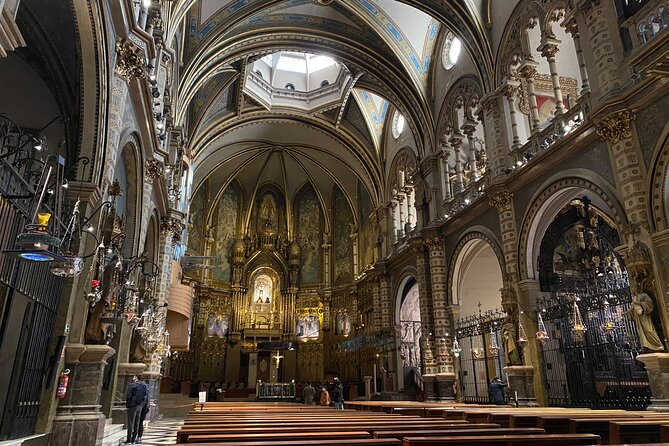 Montserrat Land of Shrines - One Day Small Group Hiking Tour from Barcelona - Pack smart for Montserrat: shoes, layers, and sun protection