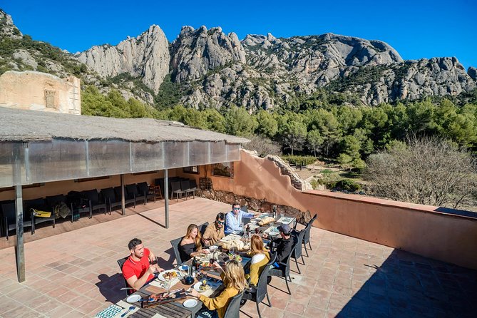 Montserrat Lunch & Wine at Farmhouse Small Group from Barcelona - The return to Barcelona: wrap-up without the feeling of being cut off
