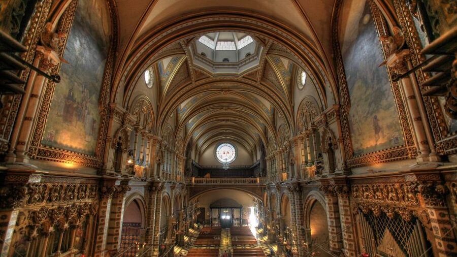 Montserrat: Morning or Afternoon Half-Day Trip with Pickup - What kind of traveler should book this Montserrat tour?