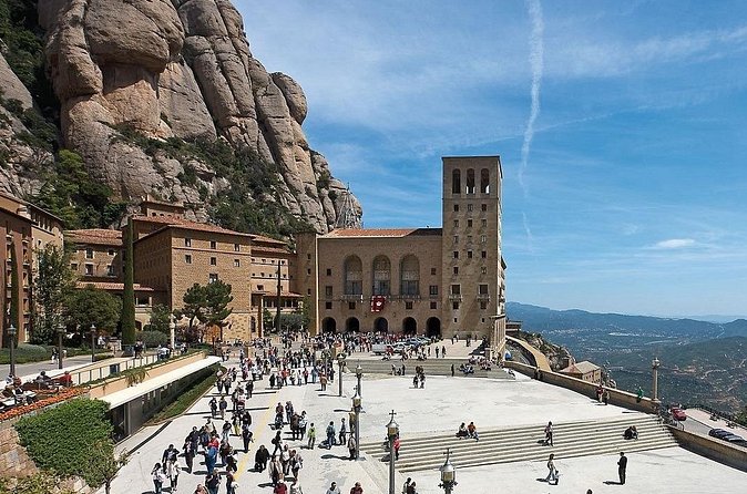Montserrat Mountain, Wine Tasting & Tapas Lunch - The Only Big Decision: Do You Need the Optional Montserrat Guide?