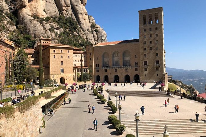 Montserrat Private Tour from Barcelona with Pick-up - The drive through Catalonia’s Natural Park: photo stops with a purpose
