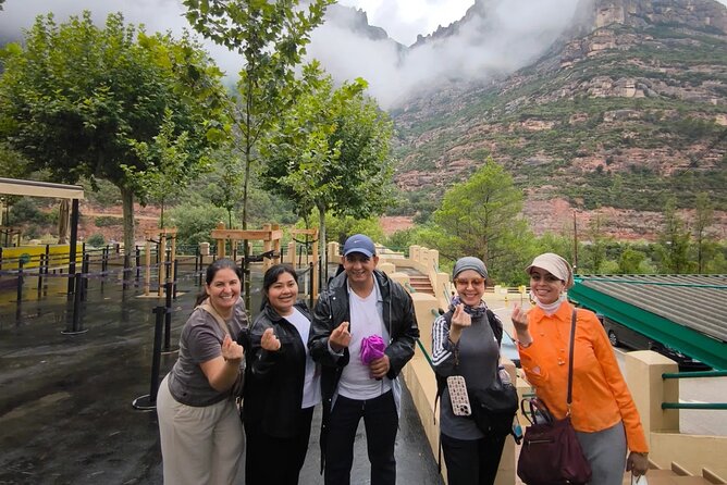 Montserrat Tour by Train with Cable Car and Cogwheel - Plaça d’Espanya to Monistrol: the 7:20am start and your train ride rhythm