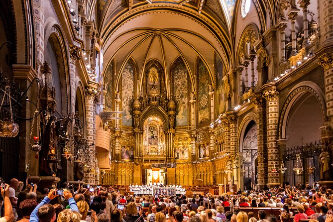 Montserrat Tour with Cogwheel Train, Monastery & Black Madonna - Free Time Choices: Santa Cueva and the Uphill Reality Check
