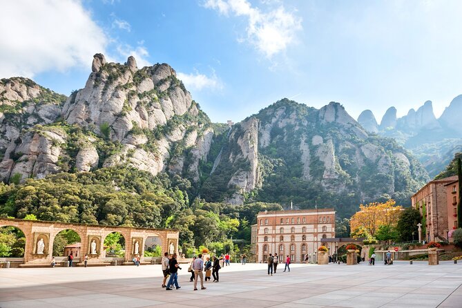 Montserrat Tour with Cogwheel Train, Monastery & Black Madonna - Inside Santa Maria de Montserrat Abbey: La Moreneta Up Close