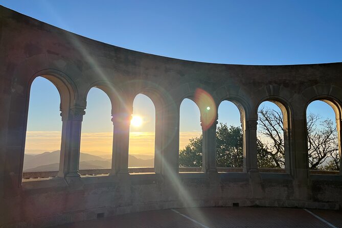 Montserrat very early : Hiking, Abbey, very small group - Logistics that help: meeting points, timing, and your return to Barcelona
