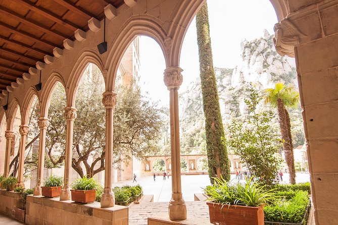 Montserrat with Black Madonna & Medieval Winery with Tapas/Lunch - Black Madonna Tickets and the Free-Time Plan That Saves Your Day