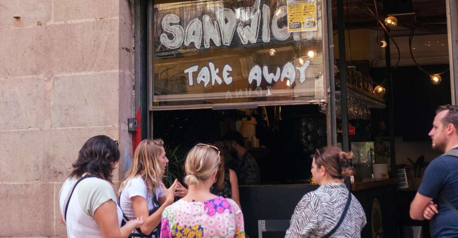 No Diet Club - Unique local food in Barcelona - Walking pace and how not to feel rushed