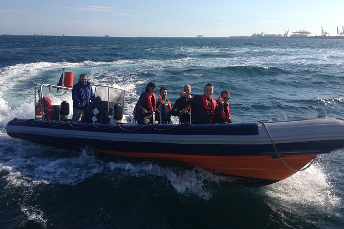 One-hour High-Speed Powerboat Ride - The Boat Experience: Safety Briefing, Life Jackets, and Real Motion