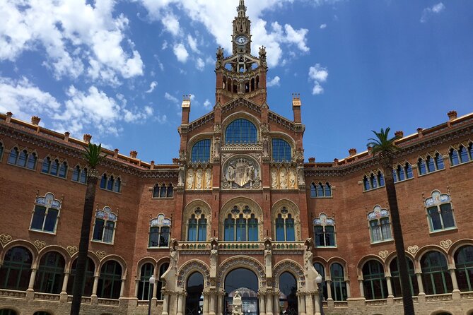 Online Experience: Zoom around panoramic Barcelona - Playa de la Barceloneta: a virtual lunch moment by the sea