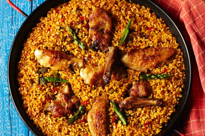Paella Class & Bottomless Wine: Las Ramblas Views - What you actually cook: the 4-course core (and how it varies)
