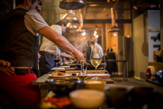 Paella Cooking Class with Professional Chef: Four Course Dinner - Key things that make this paella class worth your night