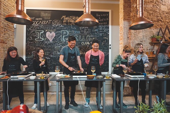 Paella Experience and Bottomless Wine in Barcelona - A 8:00 pm Paella Night in Ciutat Vella That Feels Like a Party