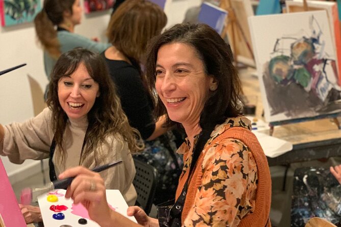 Paint & Wine Workshop in an Art Studio in Barcelona - A fun, low-pressure night in Eixample (not an art test)