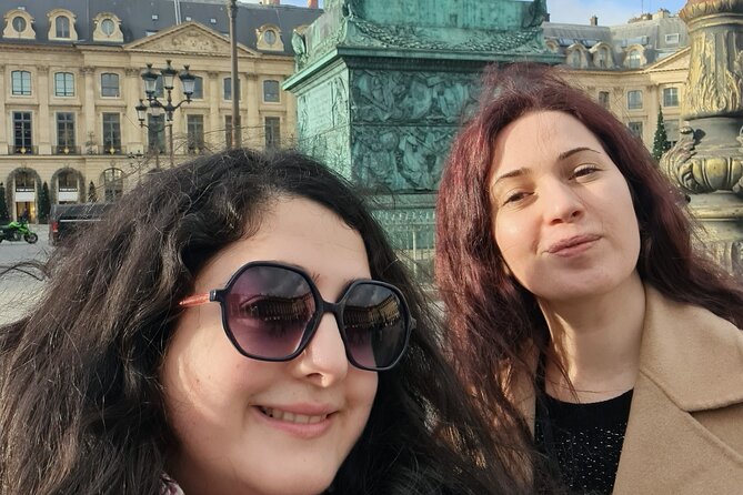 Paris Green Ride - Stop 2: Arc de Triomphe and Champs-Élysées views without the stress