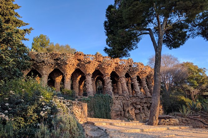 Park Guell and Sagrada Familia, Gaudí's Masterpieces Private Tour - Casa Batlló and Casa Milà: Worth It for Exteriors Only