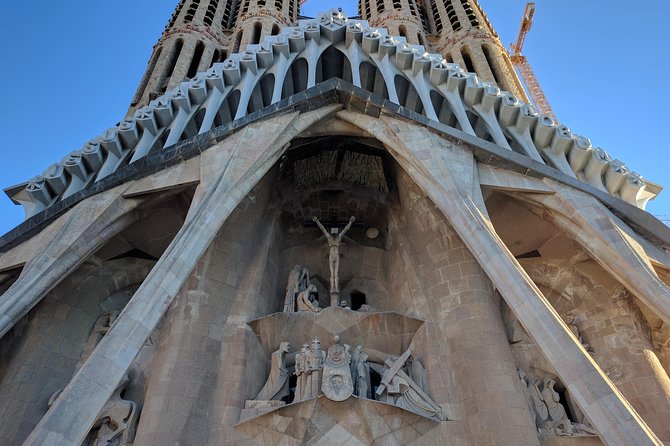 Park Guell and Sagrada Familia, Gaudí's Masterpieces Private Tour - The Guide Factor: Names Guests Mention, and Why It Matters